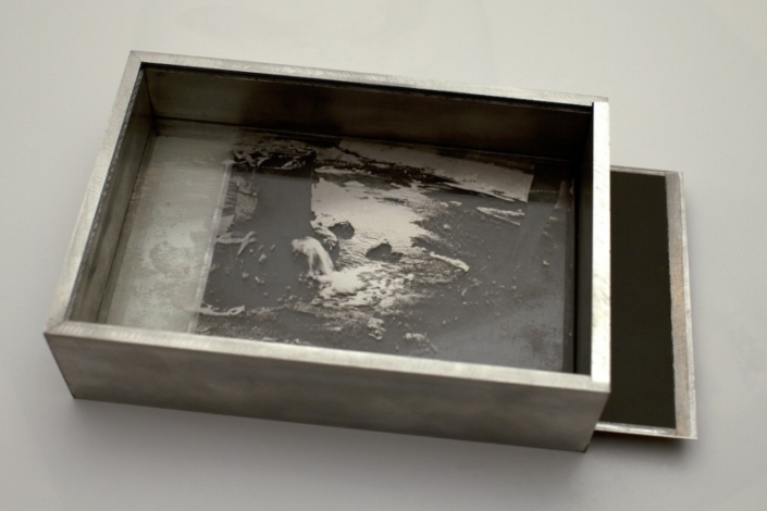 Guillaume Krattinger, Petite Epiphanie, 2014, boite en aluminium et ambrotype, 16 x 11 x 4 cm